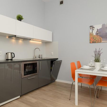 Central Planty Park Apartment Lobzowska By Noclegi Renters Krakau Exterior foto