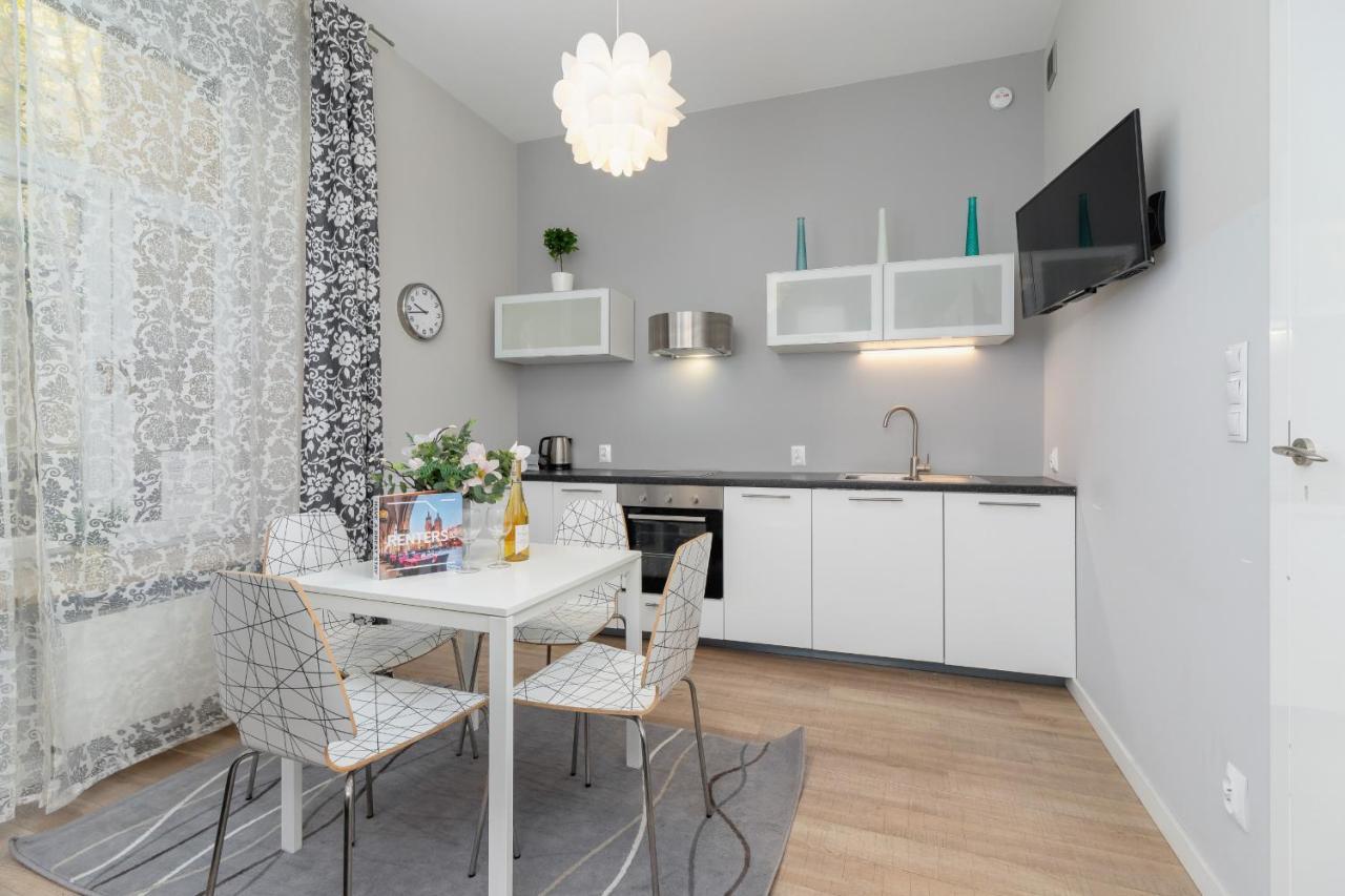 Central Planty Park Apartment Lobzowska By Noclegi Renters Krakau Exterior foto