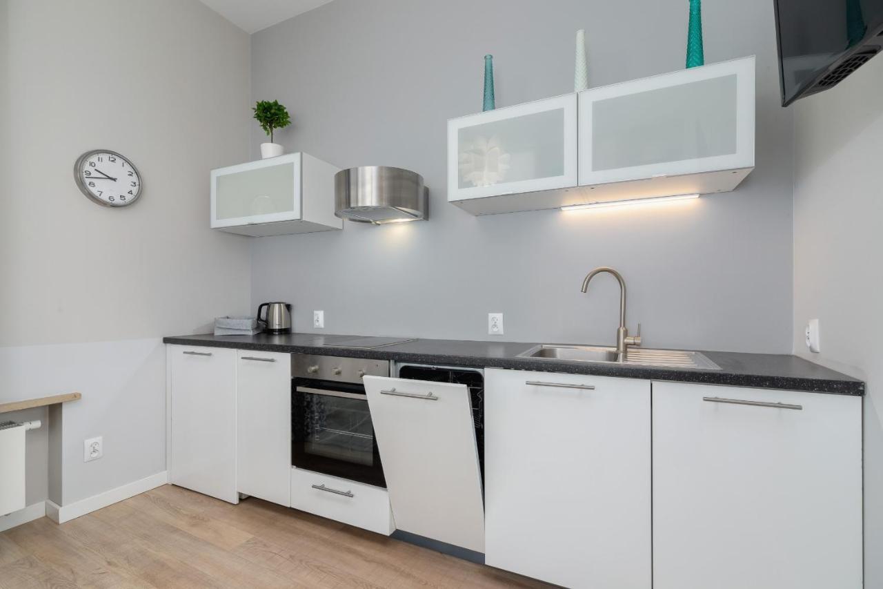 Central Planty Park Apartment Lobzowska By Noclegi Renters Krakau Exterior foto